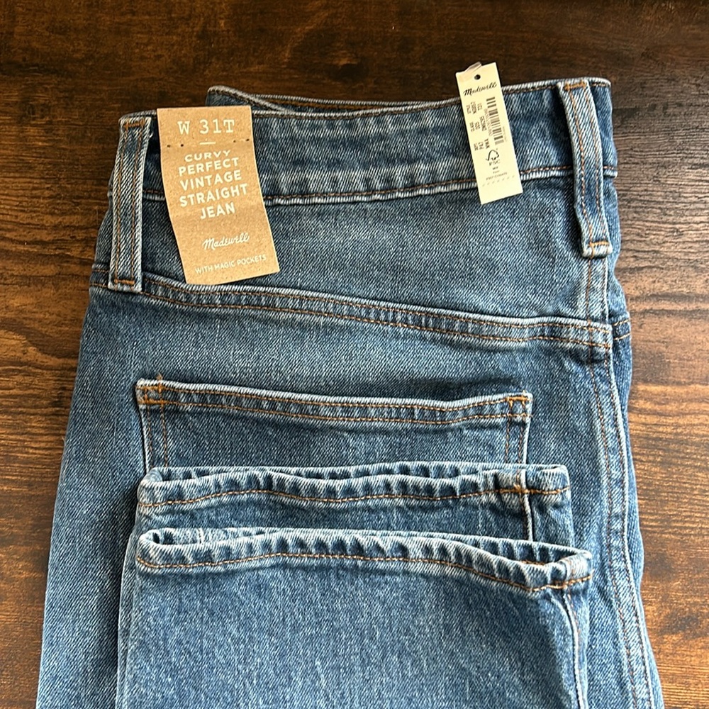 NWT Madewell Curvy Perfect Vintage Straight Jean, size 31T tall